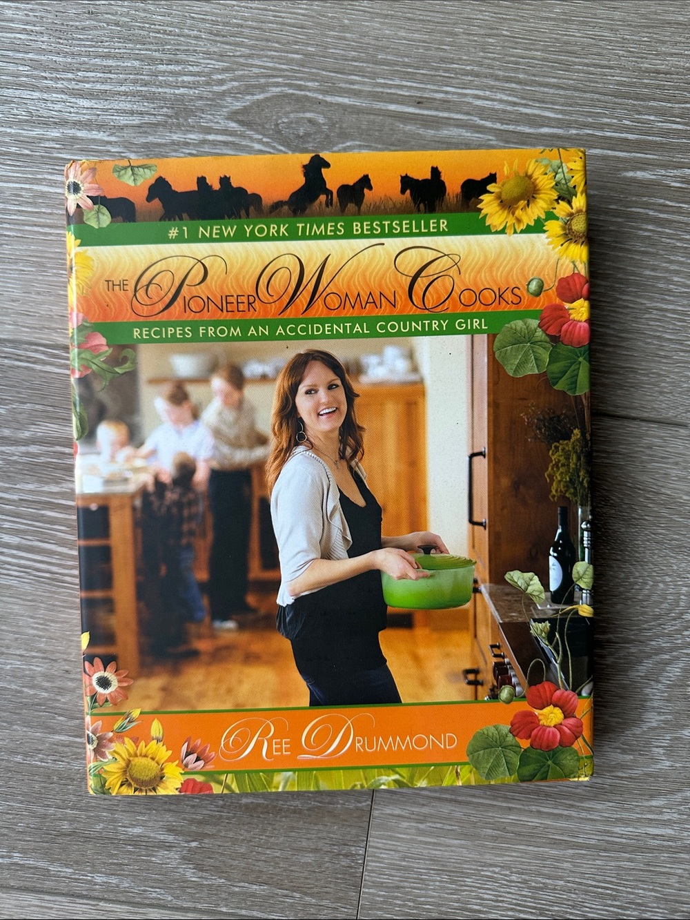 The Pioneer Woman Cooks Cookbook